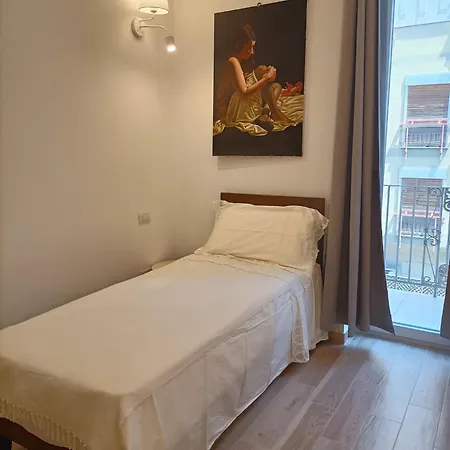 Zefiro, Two-bedroom Appartamento Bari